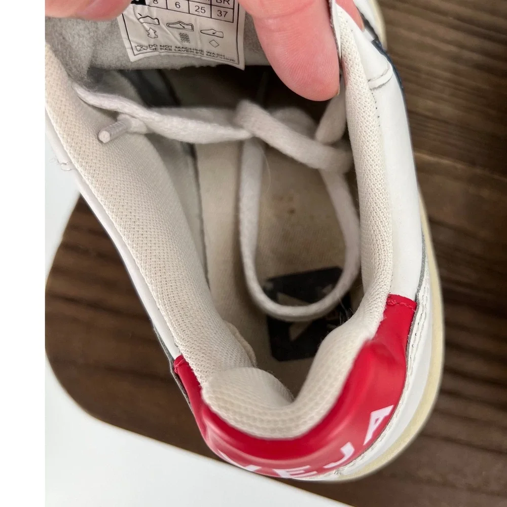 Veja V-10 White Navy Red Leather Low Top Sneakers Womens Size 8 EUR 39